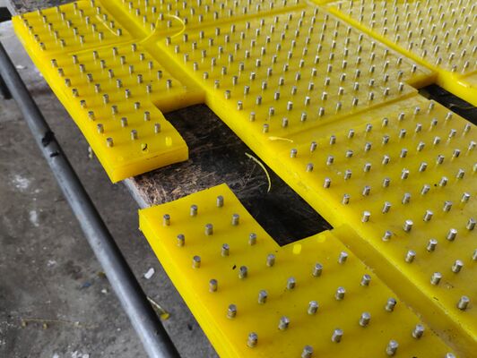 Yellow Rotary Table PU Material Anti Slip Mat Wear Resisting Design Meeting ISO 9001 Requirements Ideal for Heavy Duty Usage
