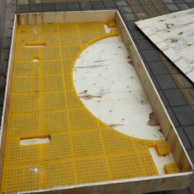 Polyurethane Rotary Table Anti Slip Mat Tensile Strength 45Mpa ISO 9001 Suitable for Drilling Rig Platform Environments